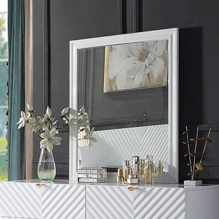 BD01036 Gaines Mirror