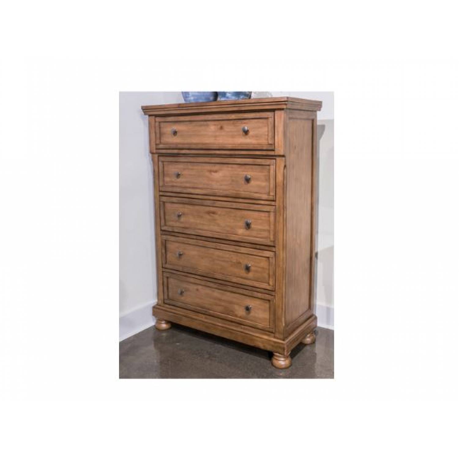 Feddinger Nightstand - Medium Brown Feddinger Nightstand - Medium Brown