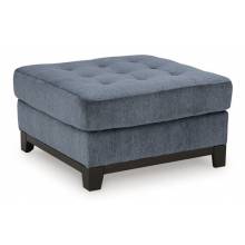 3300308 Maxon Place Oversized Accent Ottoman