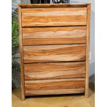B790-46 Dressonni Chest of Drawers