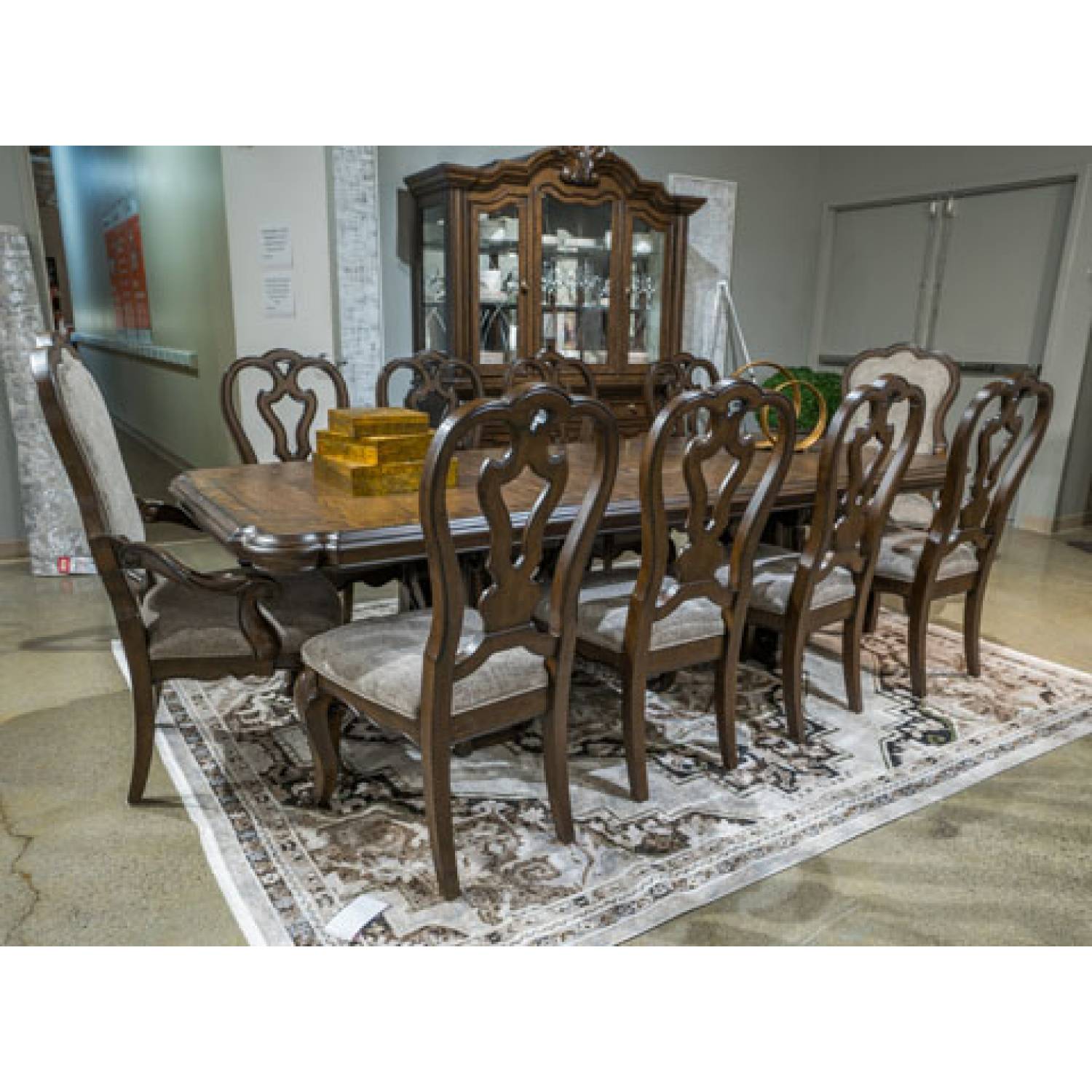 Maylee Dining Set