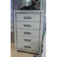 B2114-46 Zyniden Chest of Drawers