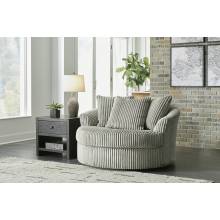 2110521 Lindyn Oversized Swivel Accent Chair