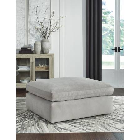 1570508 Sophie Oversized Accent Ottoman