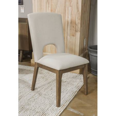 D783-01 Dakmore Dining Chair