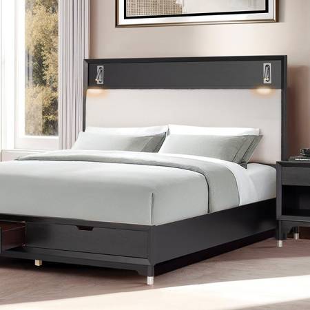 FM74002BK-ST-EK Torrance E.King Bed