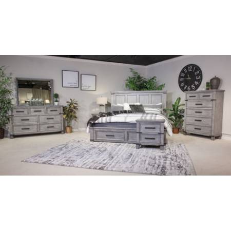 B772 Russelyn 4PC SETS Queen Panel Bed