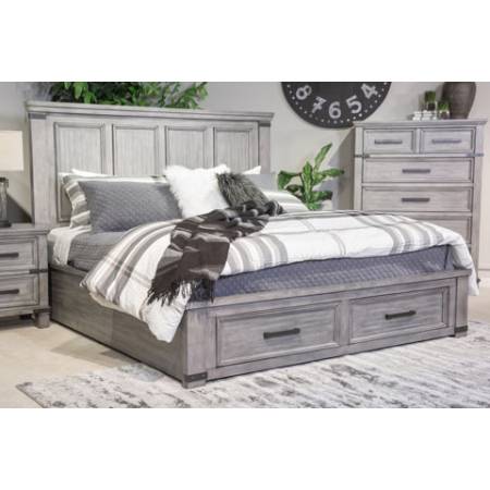 B772 Russelyn Queen Panel Bed