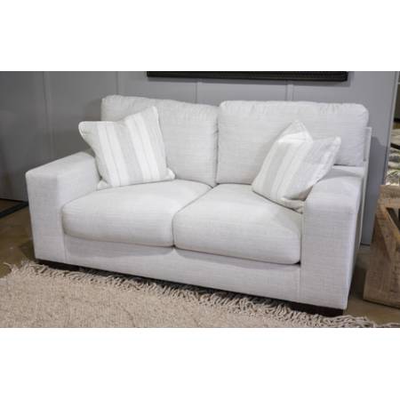 52003 Maggie Loveseat