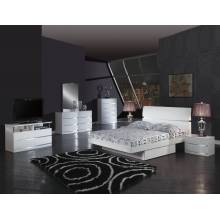 Wynn - White 4PC SETS Eastern King Bed