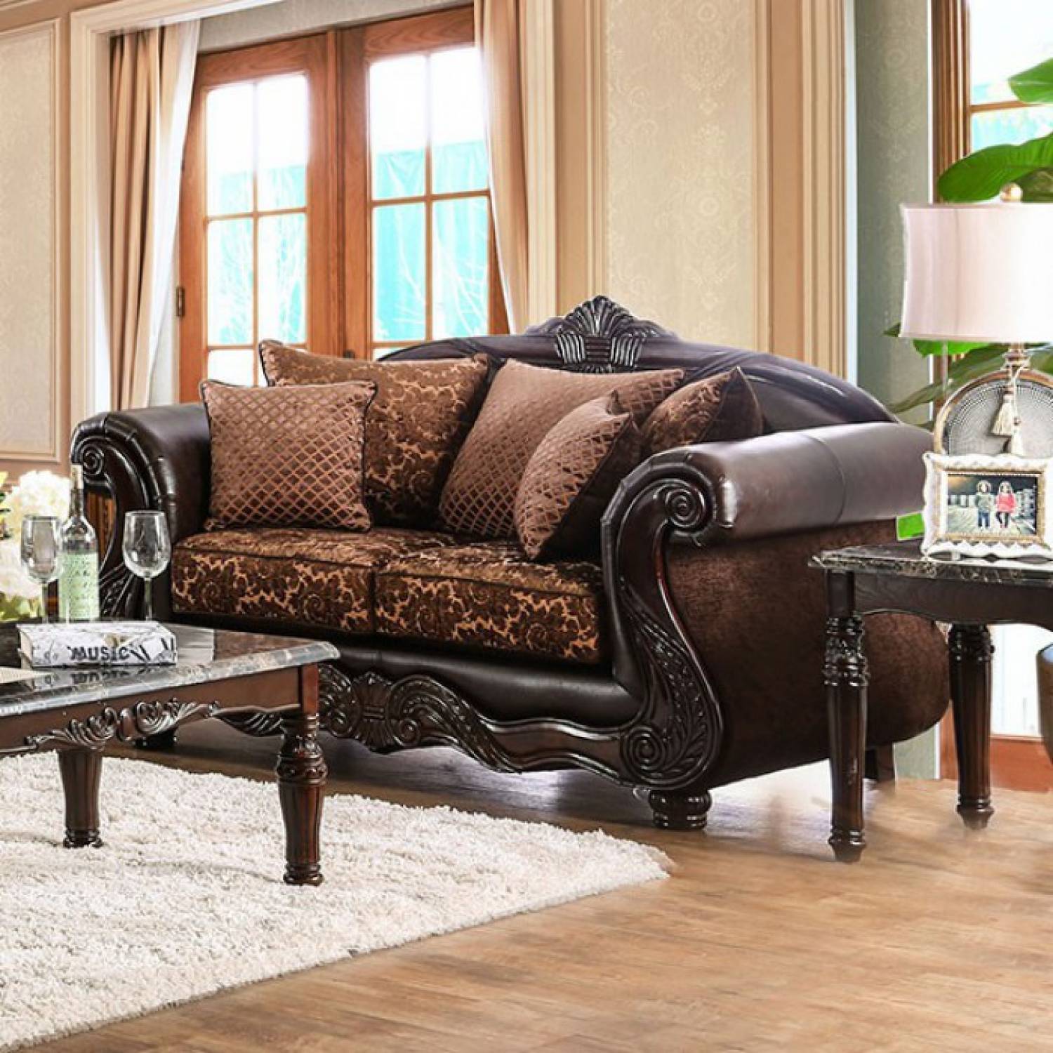 Loving furniture. Коричневый мебель Королевский. Мебель коричнево и дорого. Коричневые мебели по одному.