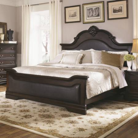 Cambridge King Bed with Upholstered Panels and Shell Carving
